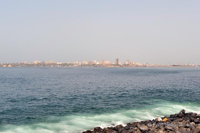 20090528_110829 D3 P1 P1.jpg - Seasacape, Goree Island; Dakar in distance